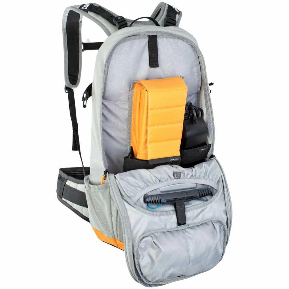 Evoc FR Enduro E-Ride Protector 16L Backpack – Image 6